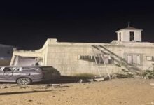 جانب من الأضرار جراء سقوط مقذوف حوثي بجازان