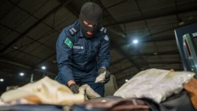 رجال المضبوطات صورة ارشيفية