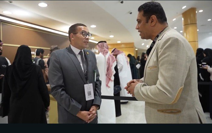 محرر النخبة العربية في حوار مع الدكتور أحمد عبد الحميد استاذ القانون بكلية الحقوق